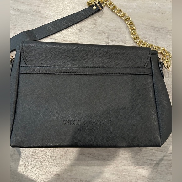 Rare !! St. Louis Cardinals women’s purse - Picture 2 of 6